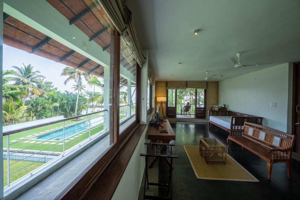 Ama Stays & Trails, Pathiramanal Villa Alappuzha Экстерьер фото